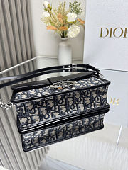 Dior 30 Montaigne East-West Bag with Chain 21x12x6cm - 5