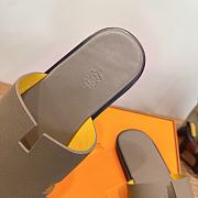  Hermès Izmir Étoupe Brown Sandal  - 2