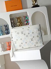  Louis Vuitton Pochette To-Go clutch wallet 30 x 21.5 x 1cm - 4