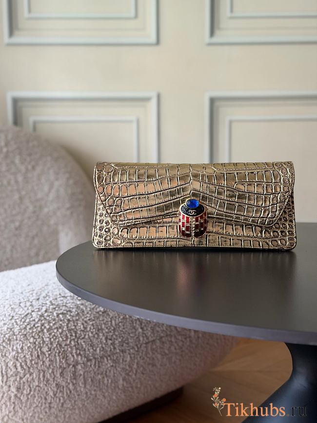  Chanel Paris-New York Coco Croc Scarab Clutch 30X13X4 - 1