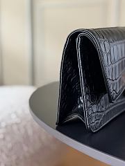 Chanel Paris-New York Coco Croc Scarab Black Clutch 30X13X4 - 6