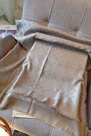 Louis Vuitton Monogram Shine Shawl 139 x 139cm - 2