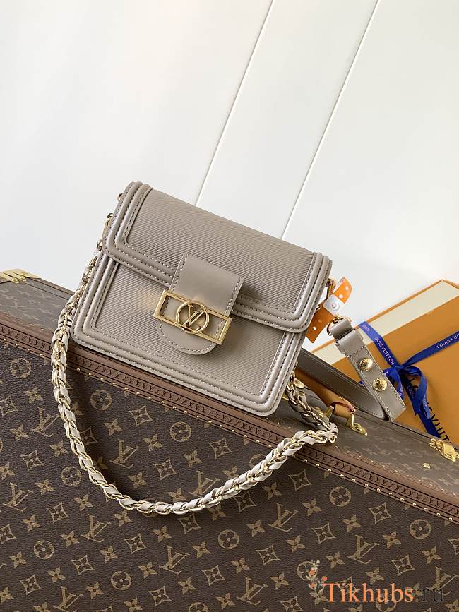Louis Vuitton Mini Dauphine Epi Bag 25.0 x 17.0 x 10.5 cm - 1