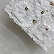 Chanel White Tweed vest - 3