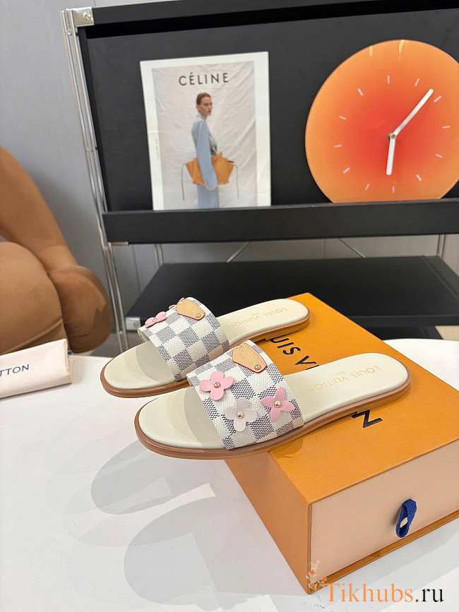  Louis Vuitton Lily Flat Mule - 1