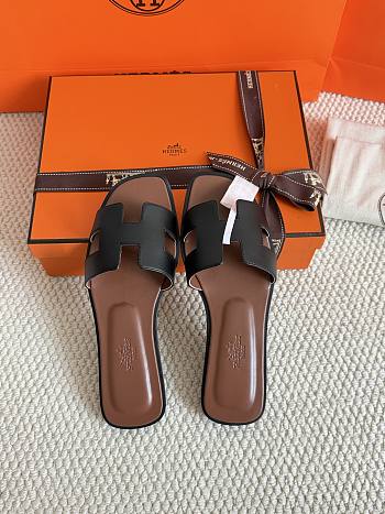 Hermès Oran Sandal Black