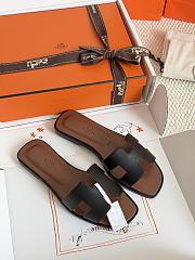 Hermès Oran Sandal Black - 5