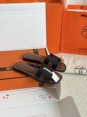 Hermès Oran Sandal Black - 2