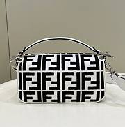 Fendi Baguette Fabric Shoulder Black White Bag 27×6×14cm - 3