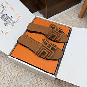 Hermes Geometric Embroidered Oran Sandals - 1