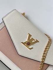 Louis Vuitton MyLockMe Chain Bag 22.5x17.0x5.5cm - 4