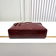 Chanel Large Vanity Case with Chain Croc-Embossed Calfskin Burgundy 17x19x5cm - 6