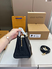 Louis Vuitton OnTheGo East West Monogram Empreinte 27×12cm - 4