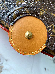  Louis Vuitton Rickshaw Wearable Bag 28x18x11cm - 2