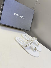 Chanel White Leather T-Strap Thong Sandals - 6
