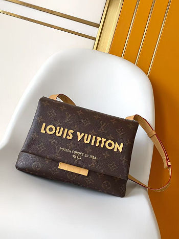 Louis Vuitton Take Out Messenger G80 Bag 32 x 22 x 12 cm