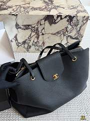 Chanel Large Shopping Bag in Grained Calfskin & Gold-Tone Metal Black 36x46x20cm - 6