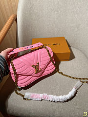 Louis Vuitton New Wave 22×14×6 cm - 6