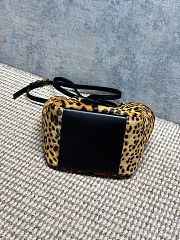 Saint Laurent Le 5 à 7 Baby Bea Leather-Trimmed Leopard-Print Pony-Hair Shoulder Bag 18x15x13cm - 3